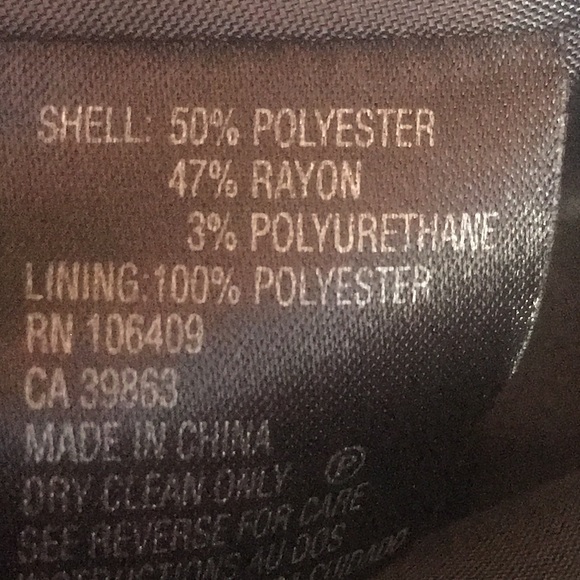 Tahari Front Clasp Fitted Blazer - Picture 12 of 16